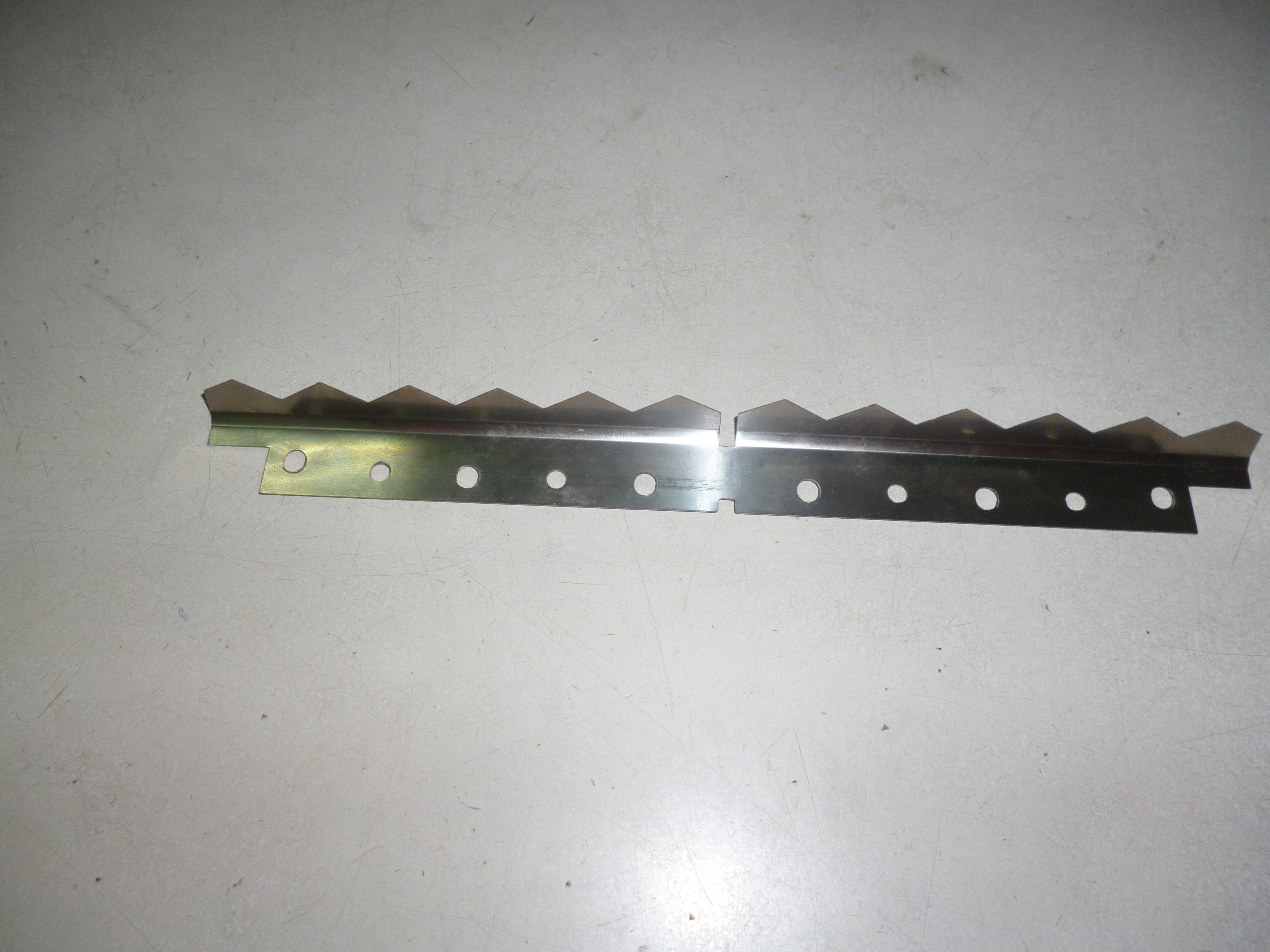 Lưỡi cưa máy cắt giấy